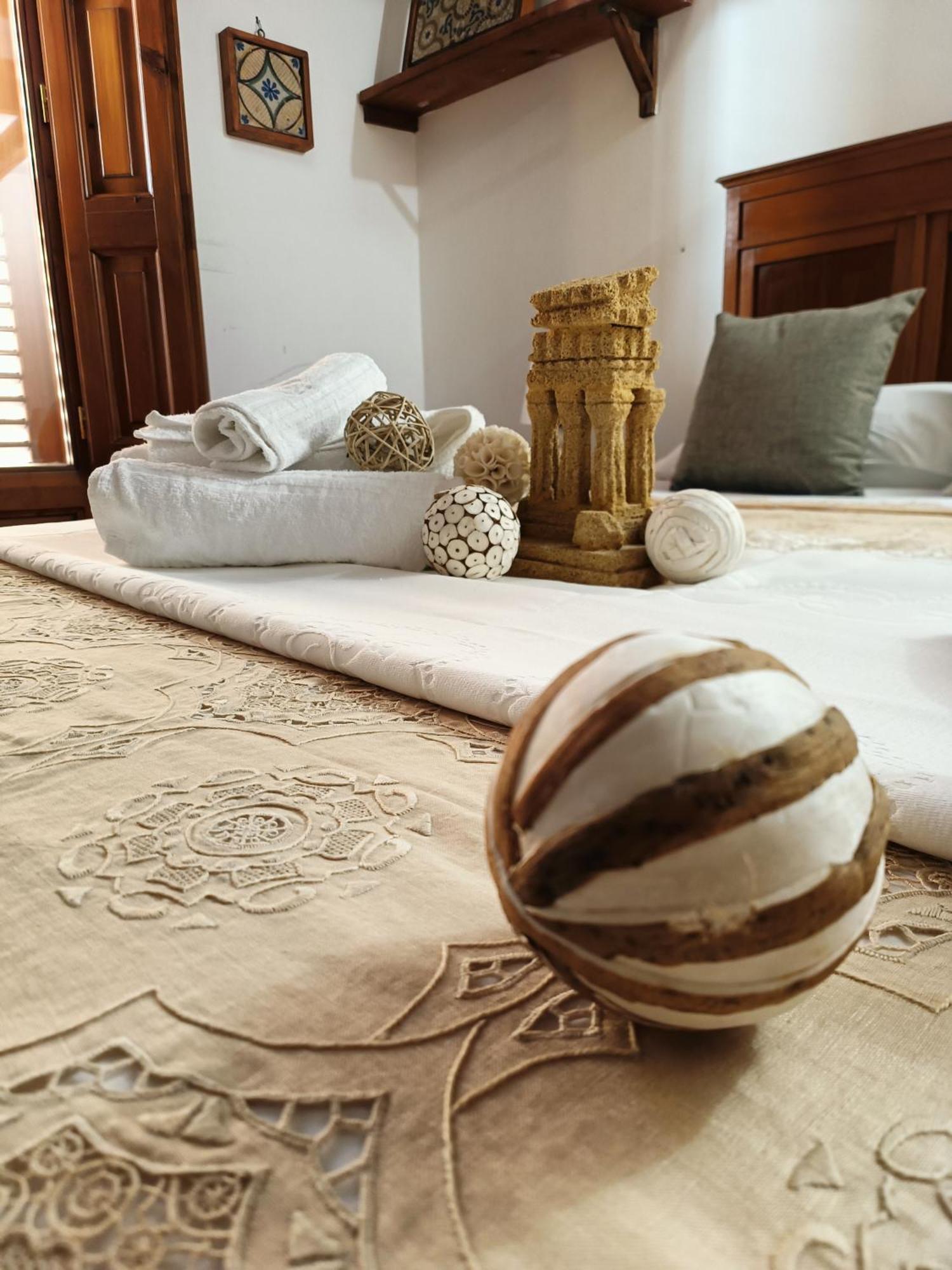 Afena Rent Bedrooms Agrigento Eksteriør billede